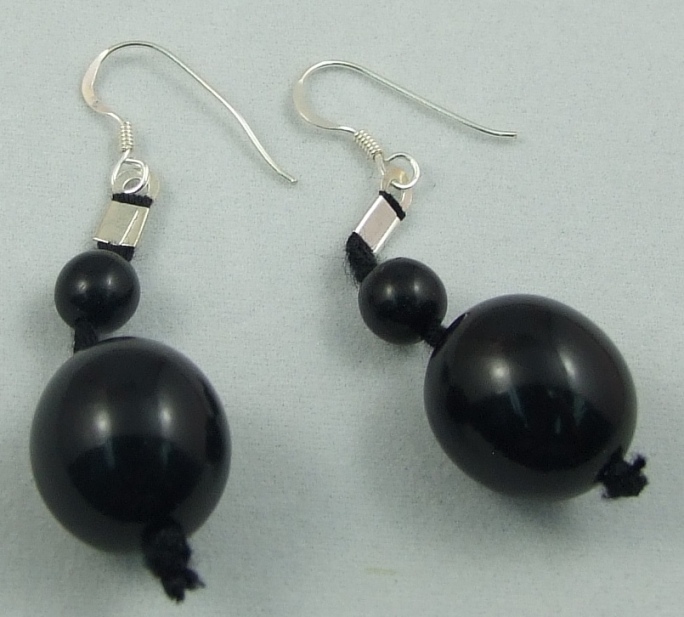 Earrings - Pearl and Badge (j)